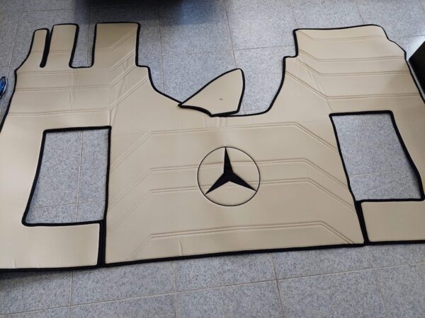 Tappetto coprimotore Mercedes-Benz Actros MP4
Vari colori disponibili